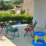 Begon אלאניה